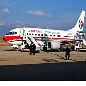 佳木斯东郊机场货运航空快运业稳步发展的原因是什么？